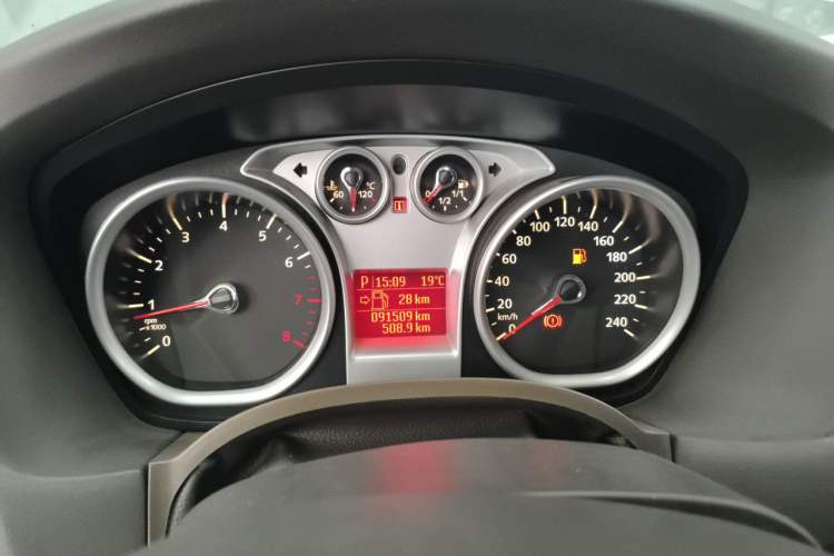 Used Ford Focus 2009 Sedan 1.8L Automatic Fashion Edition Instrument Cluster