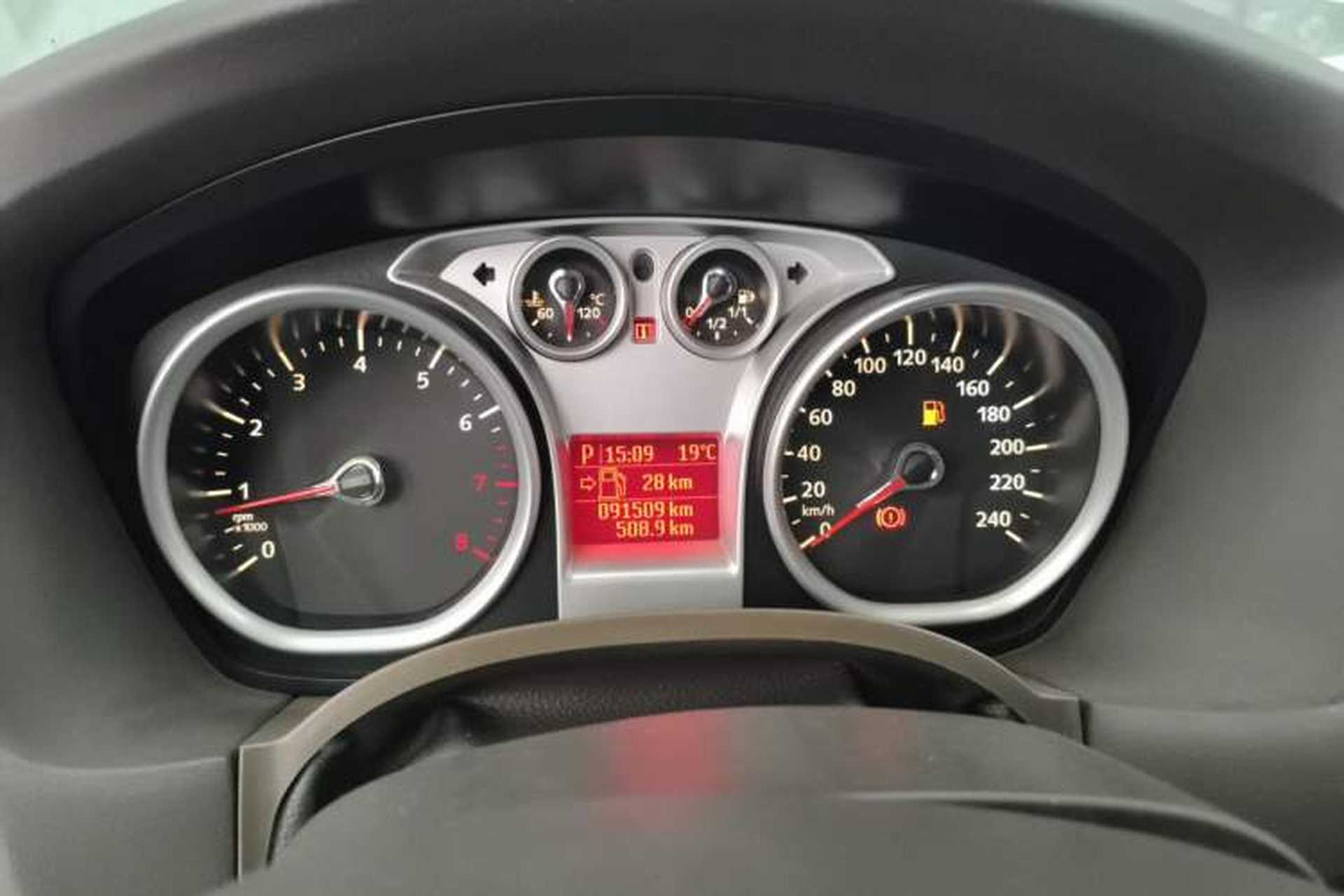 Used Ford Focus 2009 Sedan 1.8L Automatic Fashion Edition Instrument Cluster