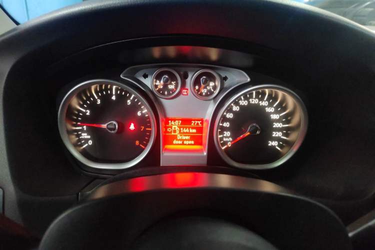 Used Ford Focus 2009 Hatchback 2.0L Manual Sport Model Instrument Cluster
