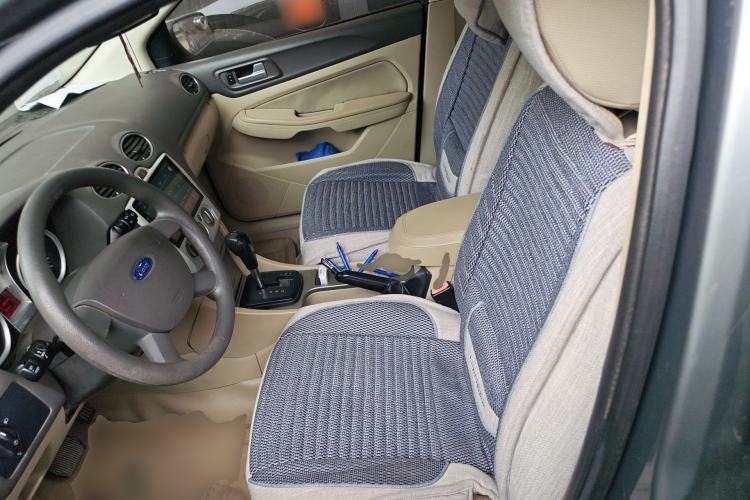 Used Ford Focus 2009 Sedan 1.8L Automatic Fashion Edition Left Front Seat