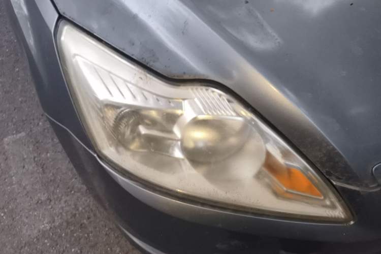 Used Ford Focus 2009 Sedan 1.8L Automatic Fashion Edition Right Front Headlight