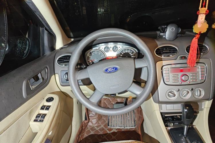 Used Ford Focus 2009 Hatchback 1.8L Automatic Fashion Edition Steering Wheel