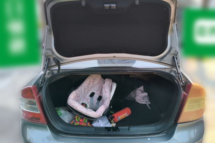 Used Ford Focus 2009 Sedan 1.8L Automatic Fashion Edition Trunk