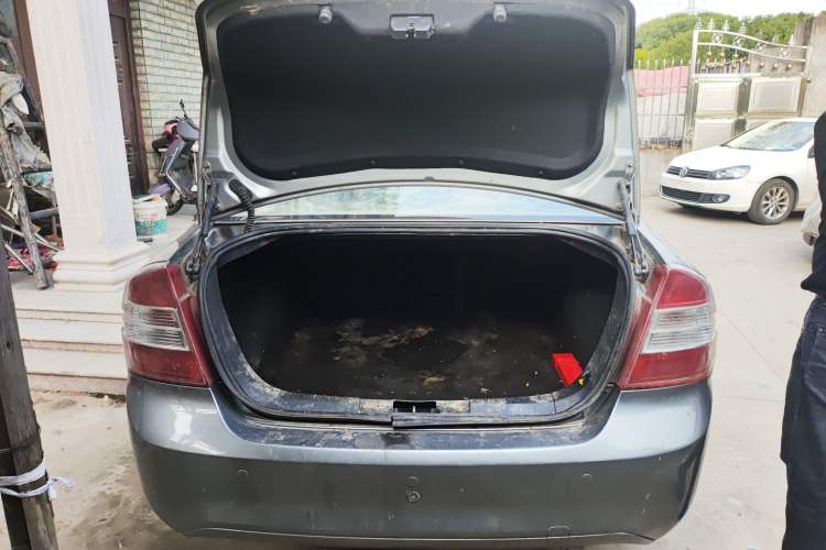 Used Ford Focus 2009 Sedan 1.8L Automatic Fashion Edition Trunk