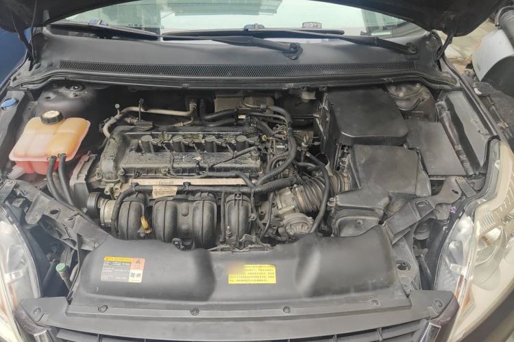 Used Ford Focus 2009 Sedan 1.8L Automatic Fashion Edition Engine Bay