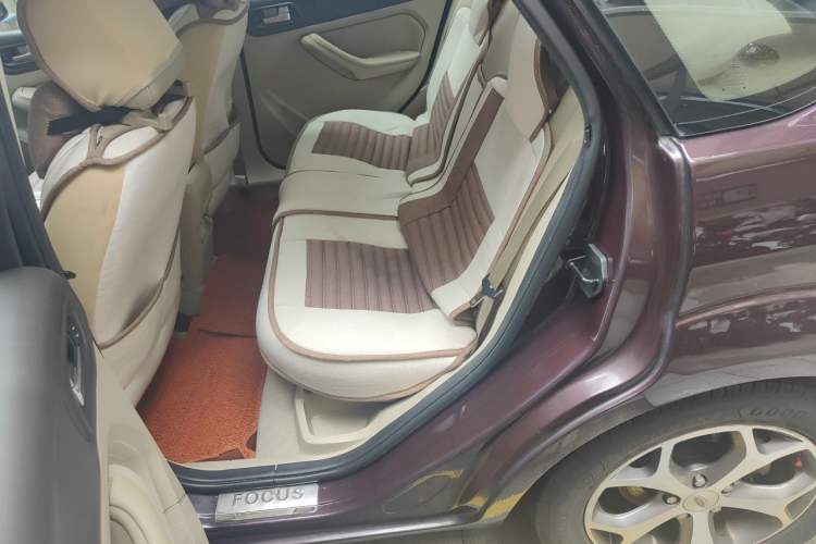 Used Ford Focus 2009 Sedan 1.8L Automatic Fashion Edition Left Rear Seat