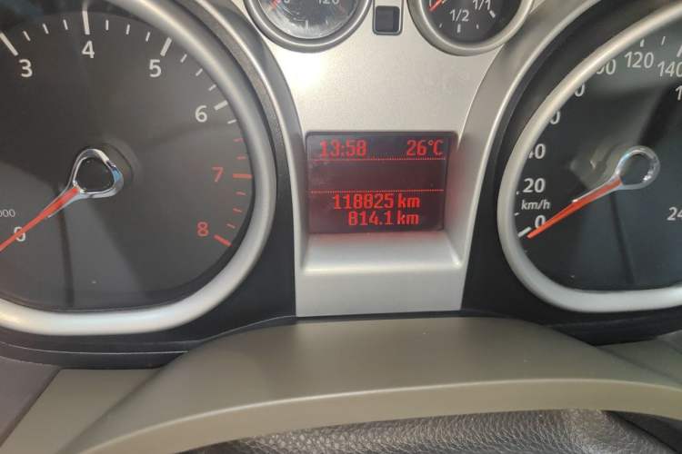 Used Ford Focus 2009 Sedan 1.8L Automatic Fashion Edition Odometer Close Up
