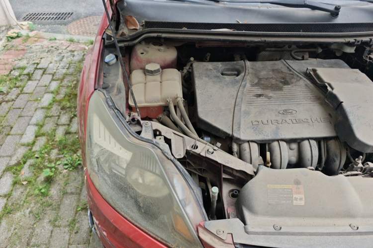 Used Ford Focus 2009 Hatchback 1.8L Automatic Fashion Edition Engine Bay Right