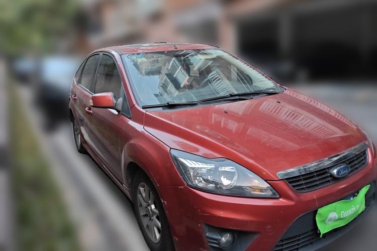 Used Ford Focus 2009 Hatchback 1.8L Automatic Fashion Edition Front Right 45 Deg