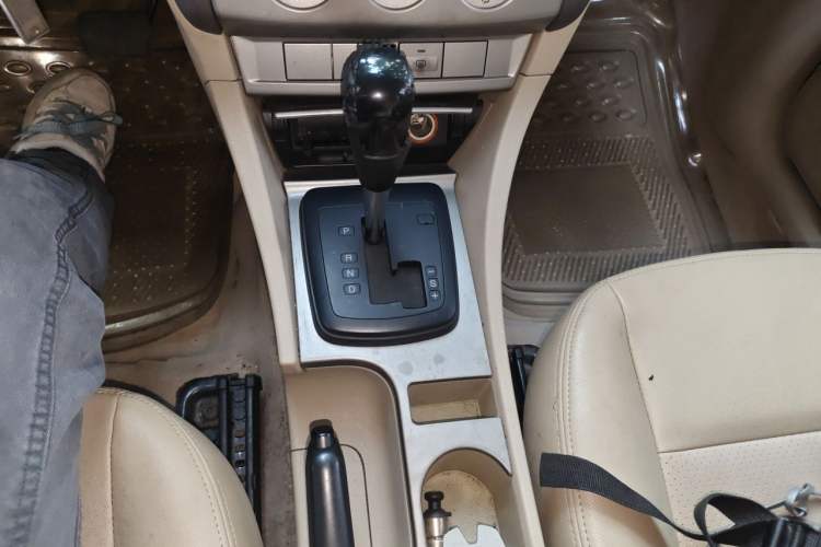 Used Ford Focus 2009 Hatchback 1.8L Automatic Fashion Edition Gear Lever