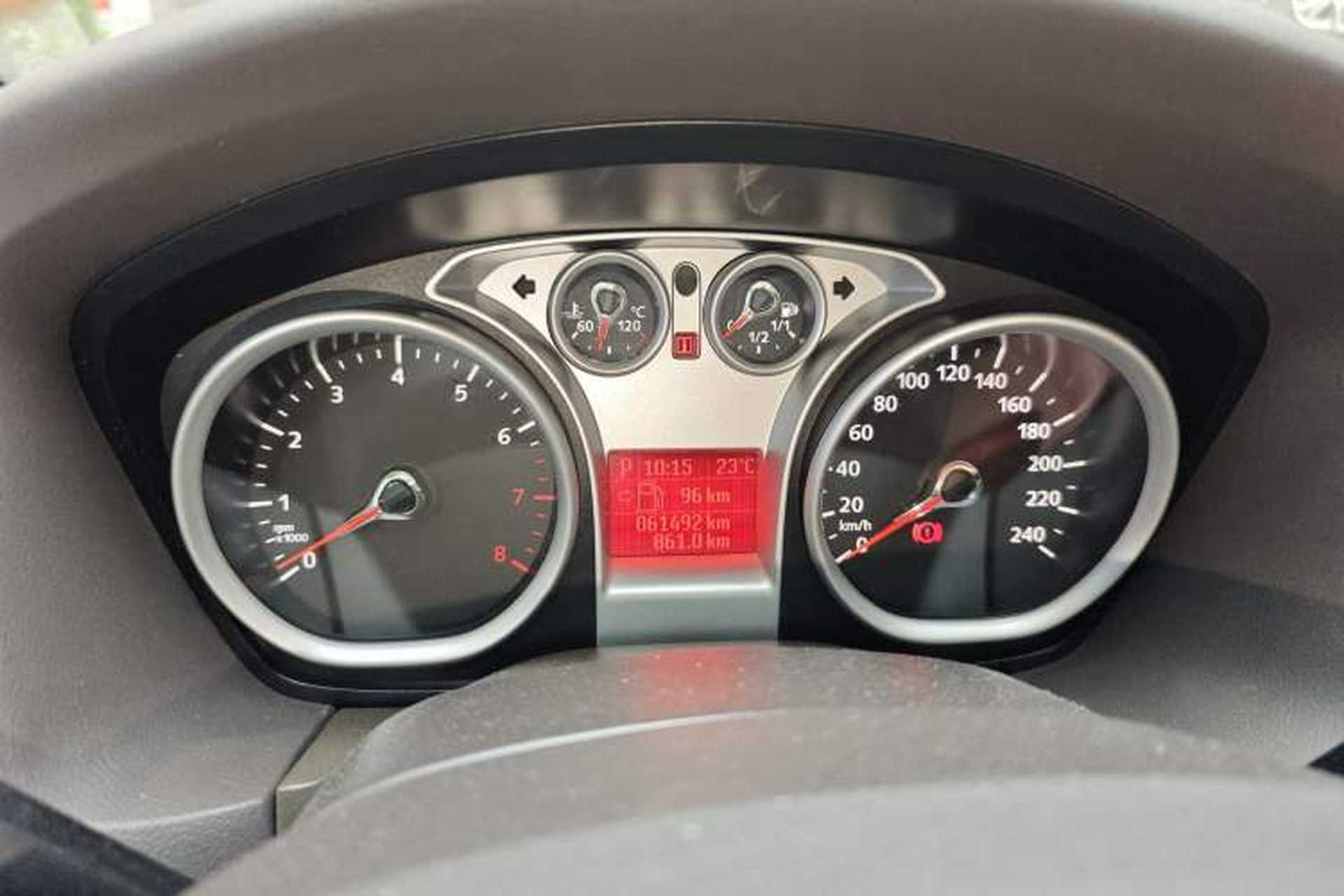 Used Ford Focus 2009 Hatchback 1.8L Automatic Fashion Edition Instrument Cluster