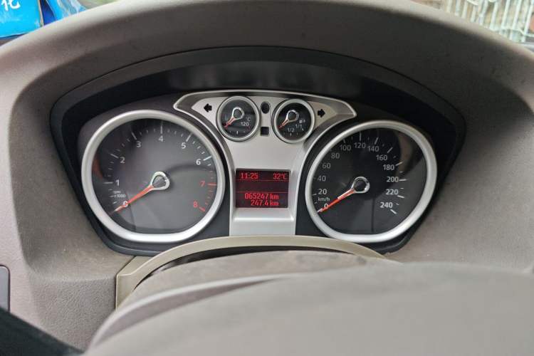 Used Ford Focus 2009 Hatchback 1.8L Automatic Fashion Edition Instrument Cluster