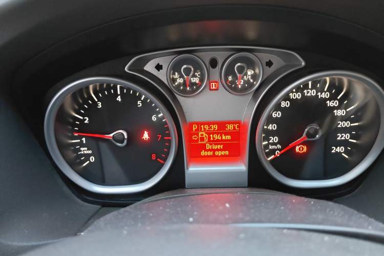 Used Ford Focus 2009 Hatchback 1.8L Automatic Fashion Edition Instrument Cluster