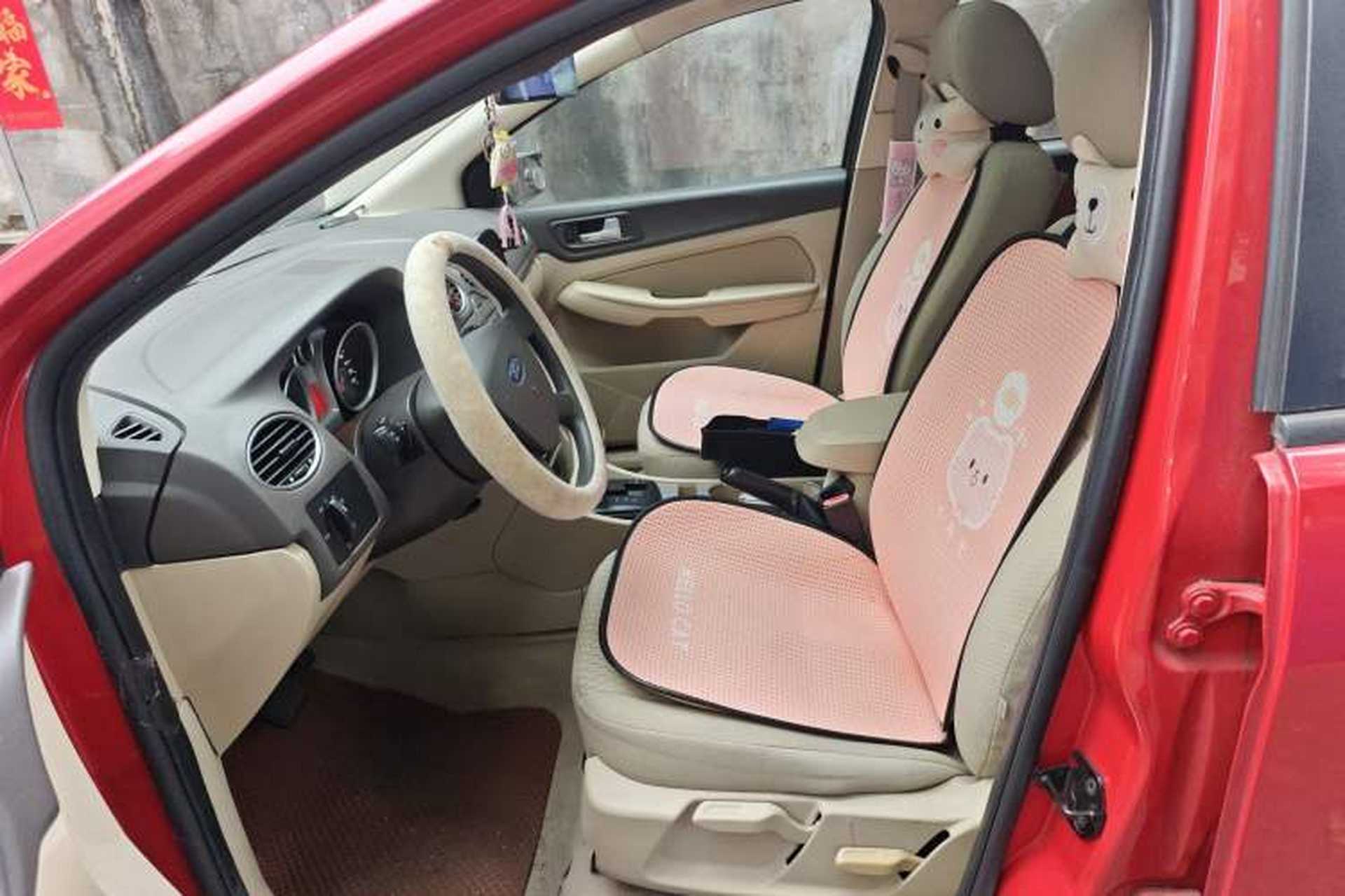Used Ford Focus 2009 Hatchback 1.8L Automatic Fashion Edition Left Front Seat