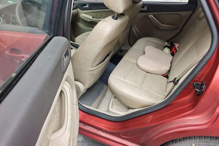 Used Ford Focus 2009 Hatchback 1.8L Automatic Fashion Edition Left Rear Seat