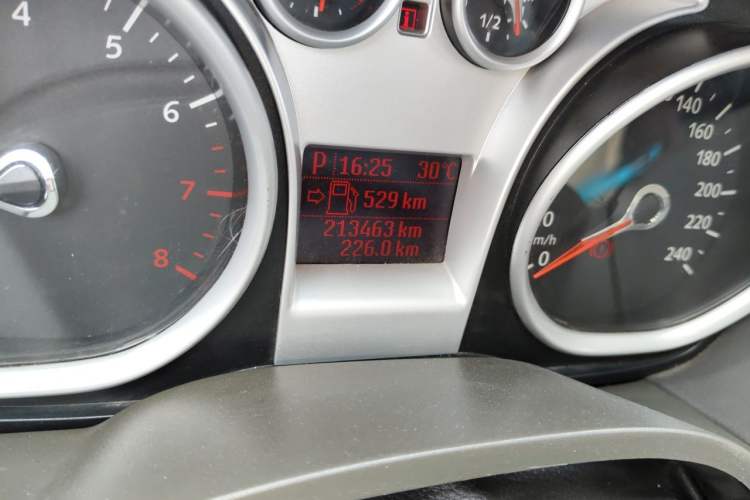 Used Ford Focus 2009 Hatchback 1.8L Automatic Fashion Edition Odometer Close Up