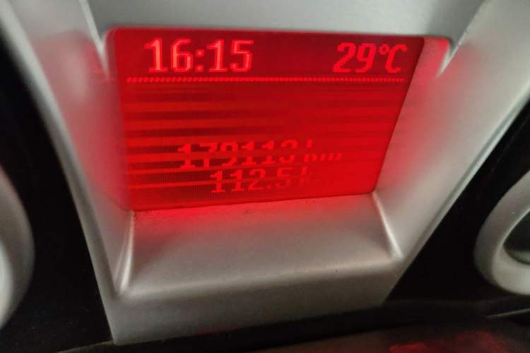 Used Ford Focus 2009 Hatchback 1.8L Automatic Fashion Edition Odometer Close Up