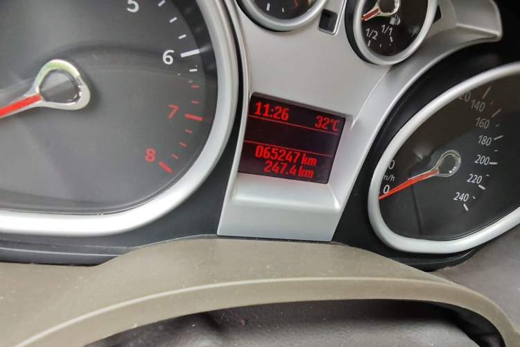 Used Ford Focus 2009 Hatchback 1.8L Automatic Fashion Edition Odometer Close Up