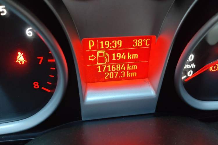 Used Ford Focus 2009 Hatchback 1.8L Automatic Fashion Edition Odometer Close Up
