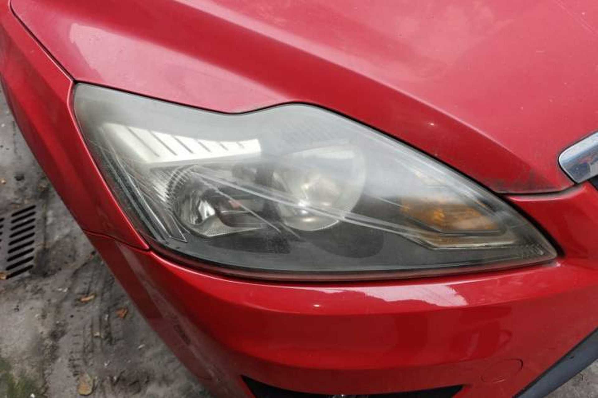 Used Ford Focus 2009 Hatchback 1.8L Automatic Fashion Edition Right Front Headlight