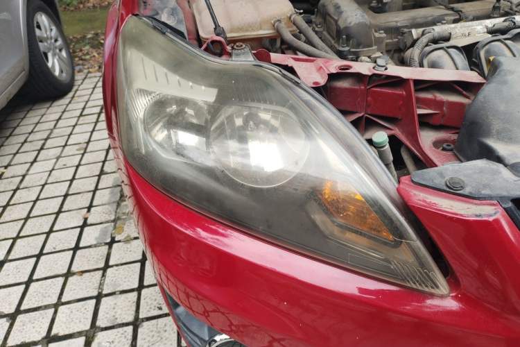 Used Ford Focus 2009 Hatchback 1.8L Automatic Fashion Edition Right Front Headlight