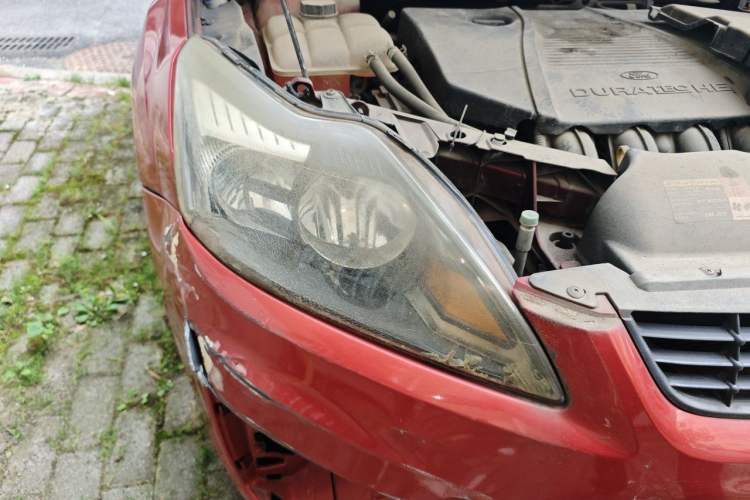 Used Ford Focus 2009 Hatchback 1.8L Automatic Fashion Edition Right Front Headlight