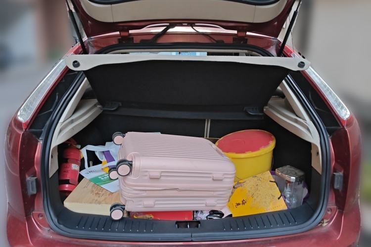 Used Ford Focus 2009 Hatchback 1.8L Automatic Fashion Edition Trunk