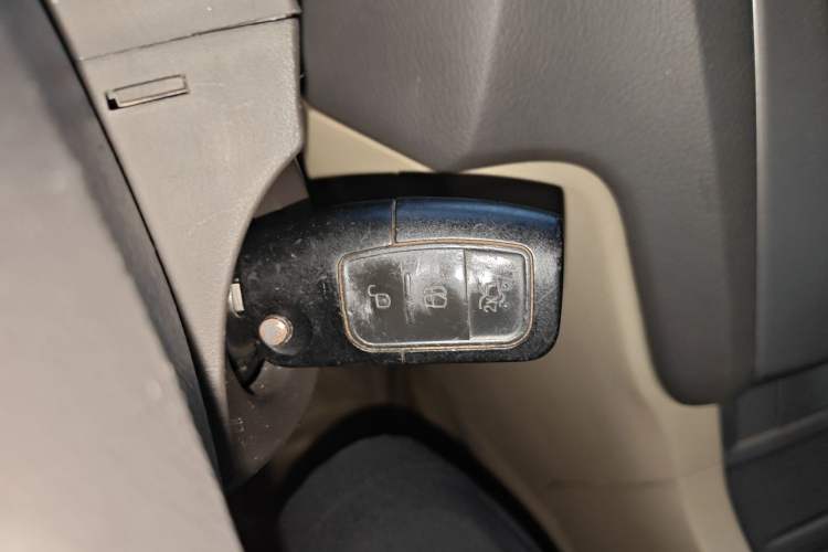 Used Ford Focus 2009 Hatchback 1.8L Automatic Fashion Edition Vehicle Key
