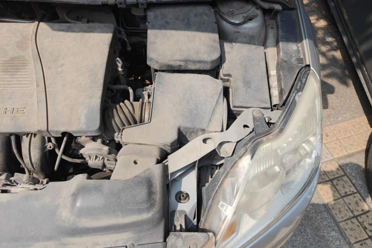 Used Ford Focus 2009 Sedan 1.8L Automatic Fashion Edition Engine Bay Left