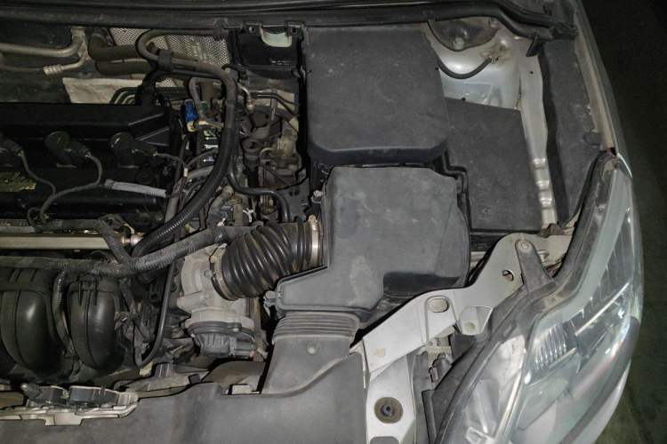 Used Ford Focus 2009 Sedan 1.8L Automatic Fashion Edition Engine Bay Left
