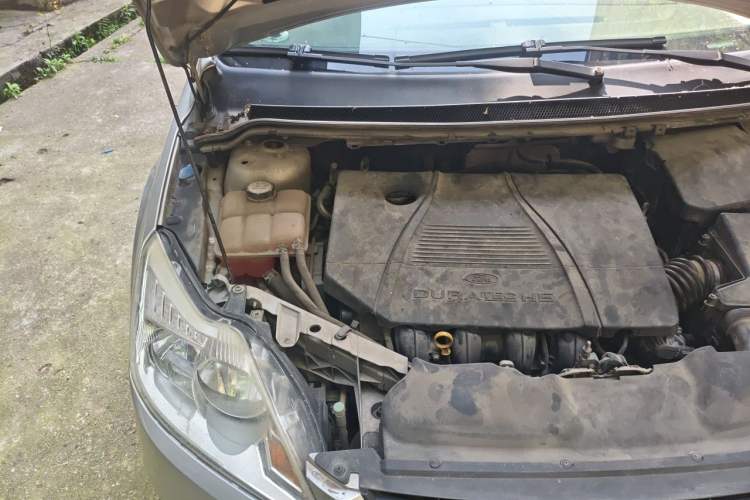 Used Ford Focus 2009 Sedan 1.8L Automatic Fashion Edition Engine Bay Right