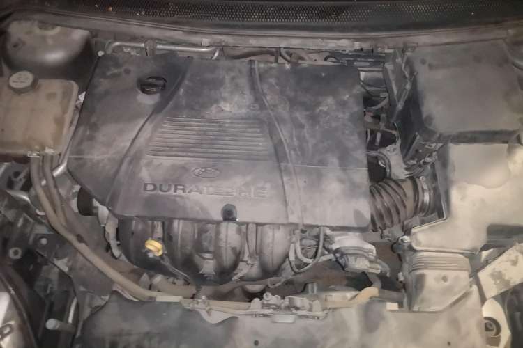 Used Ford Focus 2009 Hatchback 2.0L Manual Sport Model Engine Bay