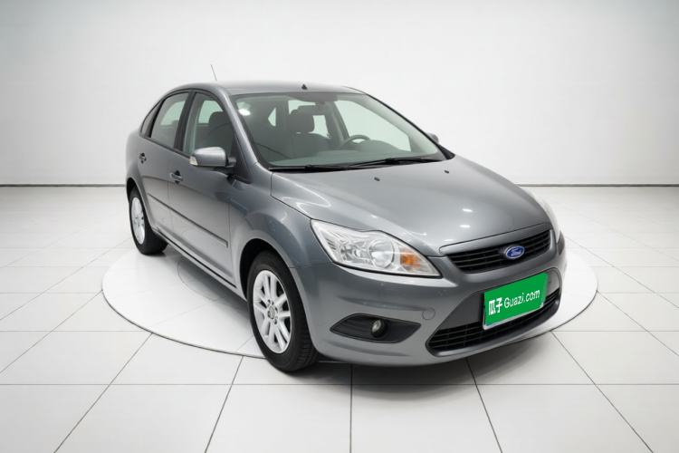 Used Ford Focus 2009 Sedan 1.8L Automatic Fashion Edition Front Right 45 Deg