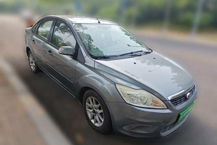 Used Ford Focus 2009 Sedan 1.8L Manual Comfort Model Front Right 45 Deg