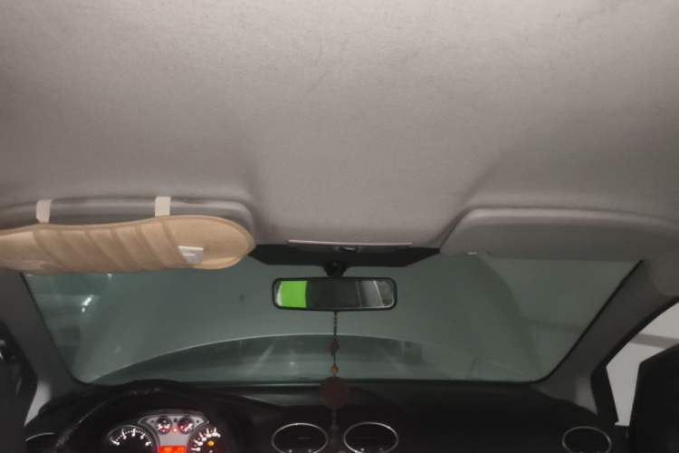 Used Ford Focus 2009 Hatchback 1.8L Manual Comfort Model Headliner