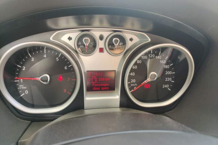 Used Ford Focus 2009 Sedan 1.8L Automatic Fashion Edition Instrument Cluster