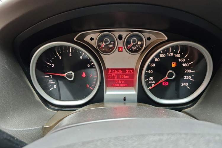 Used Ford Focus 2009 Sedan 1.8L Automatic Fashion Edition Instrument Cluster