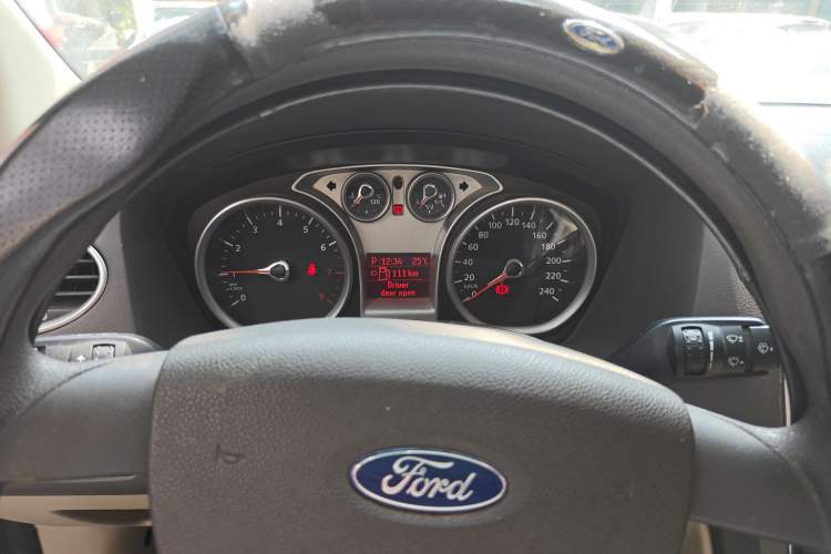 Used Ford Focus 2009 Sedan 1.8L Automatic Fashion Edition Instrument Cluster
