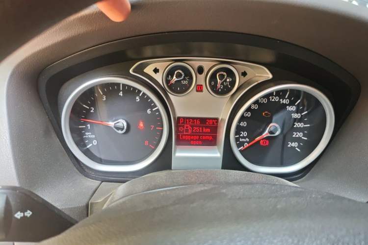 Used Ford Focus 2009 Sedan 1.8L Automatic Fashion Edition Instrument Cluster