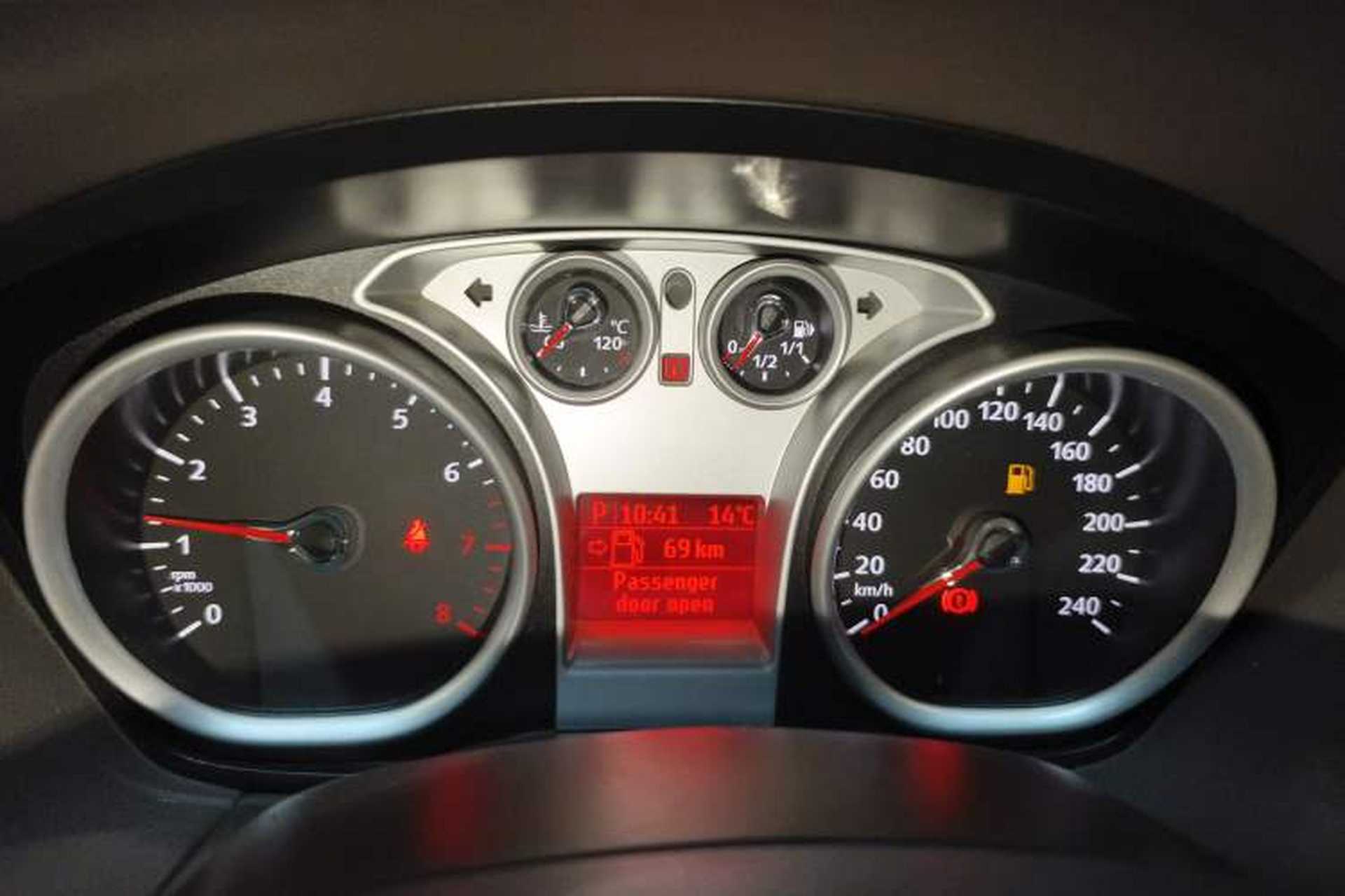 Used Ford Focus 2009 Sedan 1.8L Automatic Fashion Edition Instrument Cluster