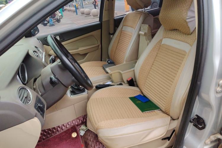Used Ford Focus 2009 Sedan 1.8L Manual Comfort Model Left Front Seat