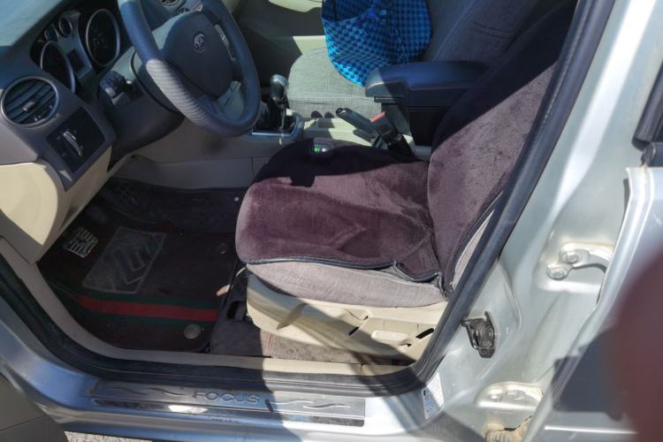 Used Ford Focus 2009 Sedan 1.8L Manual Comfort Model Left Front Seat