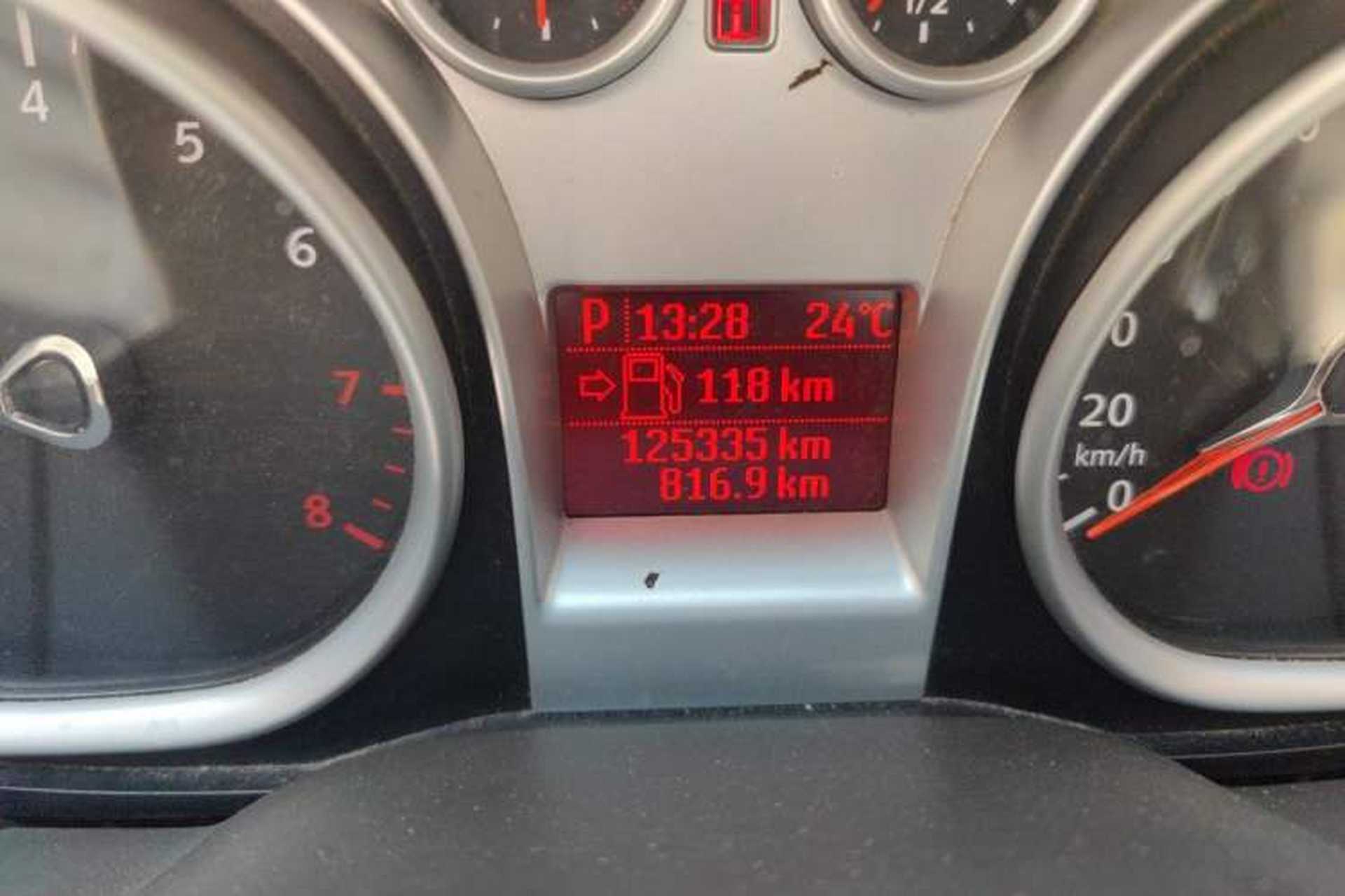 Used Ford Focus 2009 Hatchback 1.8L Automatic Fashion Edition Odometer Close Up