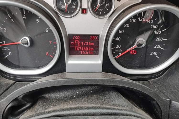 Used Ford Focus 2009 Hatchback 1.8L Manual Comfort Model Odometer Close Up