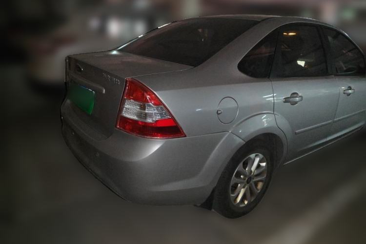 Used Ford Focus 2009 Sedan 1.8L Automatic Fashion Edition Rear Right 45 Deg
