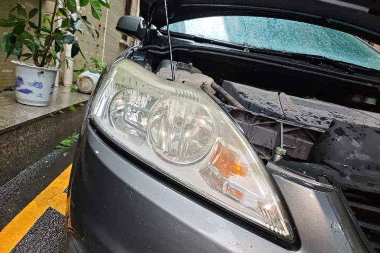 Used Ford Focus 2009 Sedan 1.8L Automatic Fashion Edition Right Front Headlight