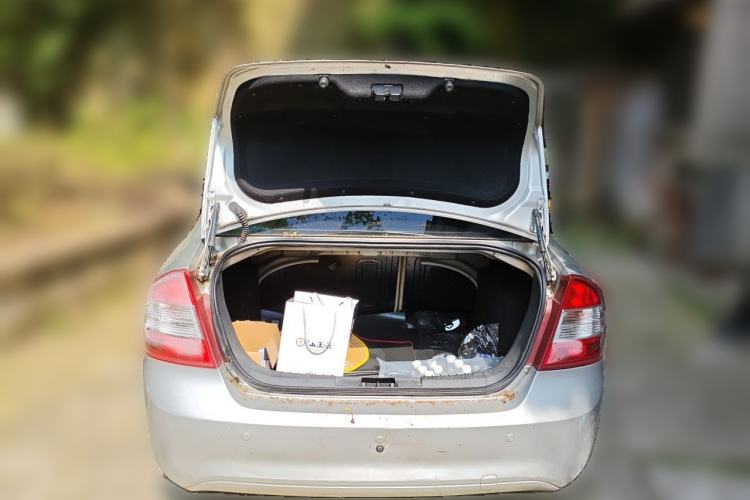 Used Ford Focus 2009 Sedan 1.8L Automatic Fashion Edition Trunk