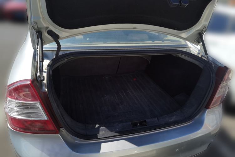 Used Ford Focus 2009 Sedan 1.8L Manual Comfort Model Trunk