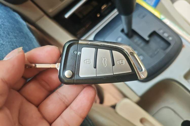 Used Ford Focus 2009 Sedan 1.8L Automatic Fashion Edition Vehicle Key