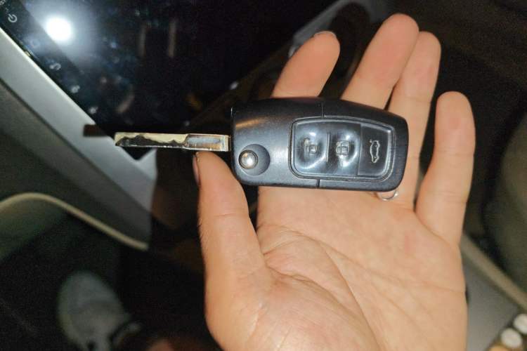 Used Ford Focus 2009 Sedan 1.8L Automatic Fashion Edition Vehicle Key